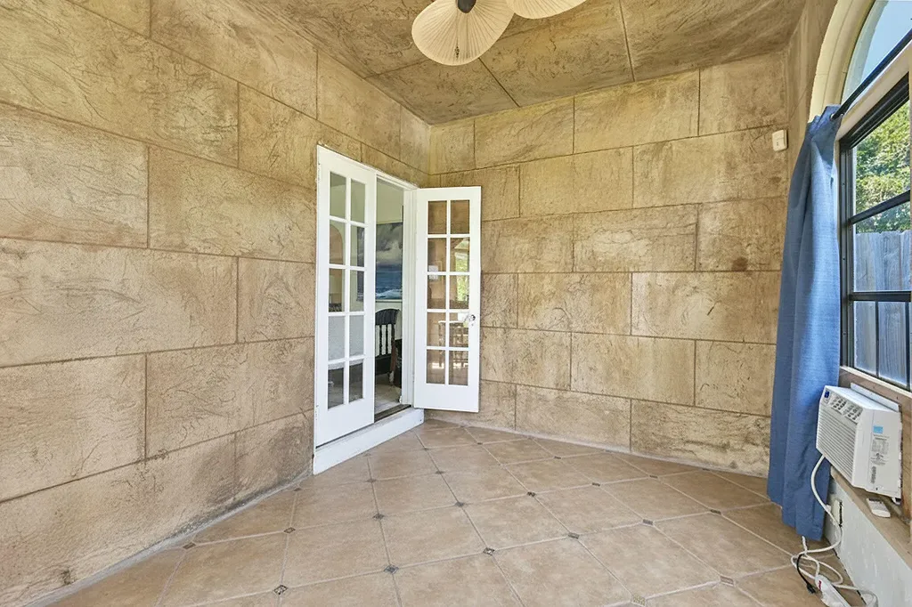 2118 Florida Avenue West Palm Beach FL 33401