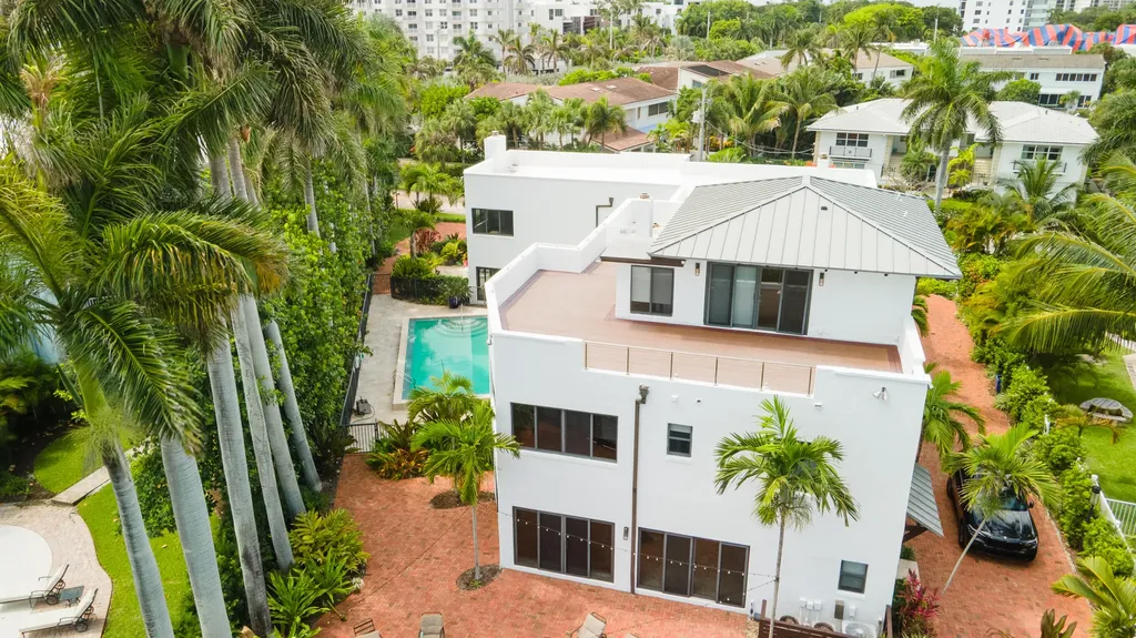 1121 Bel Air Drive Highland Beach FL 33487
