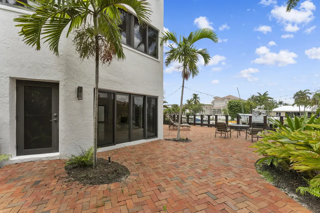 1121 Bel Air Drive Highland Beach FL 33487