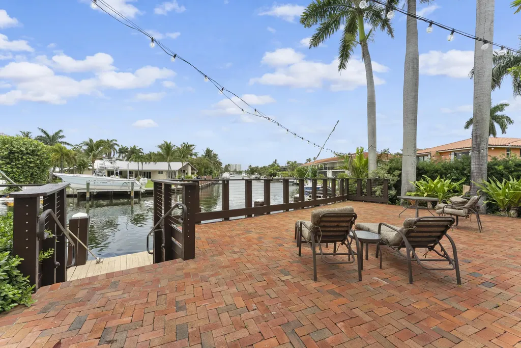 1121 Bel Air Drive Highland Beach FL 33487