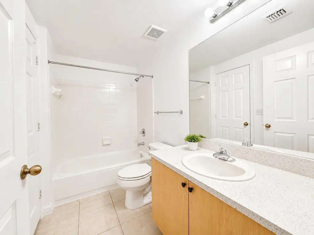 5056 Lantana Road Lake Worth FL 33463