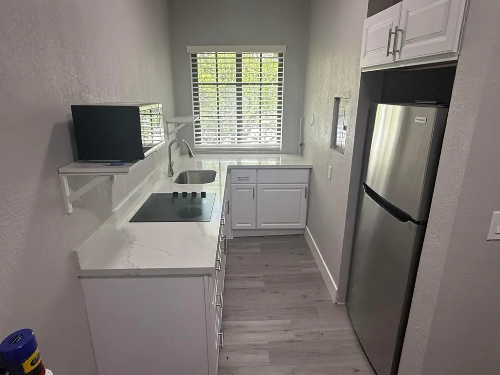2000 Jefferson Street Hollywood FL 33020