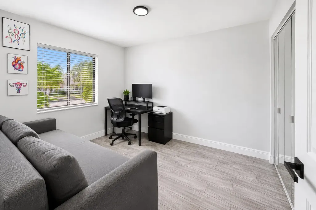 1512 N 15th Terrace Hollywood FL 33020