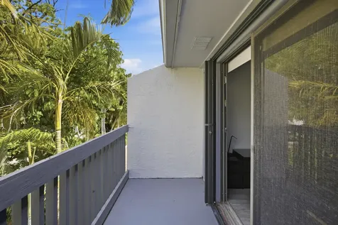 1512 N 15th Terrace Hollywood FL 33020