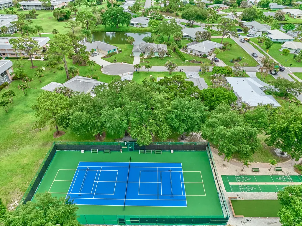 9901 SE Little Club Way N Tequesta FL 33469