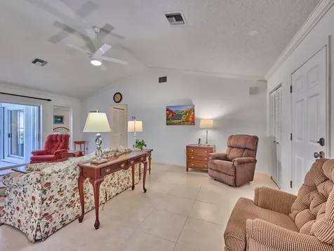 9901 SE Little Club Way N Tequesta FL 33469
