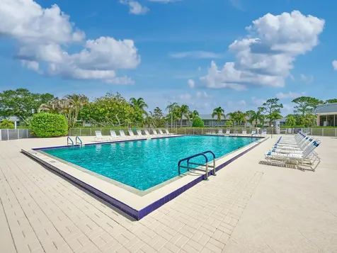 9901 SE Little Club Way N Tequesta FL 33469