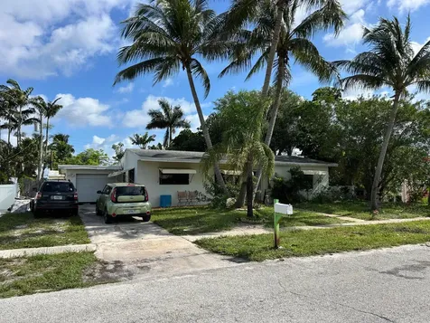 1421 Crest Drive Lake Worth FL 33461