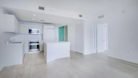 45 SW 9th Street Miami FL 33130