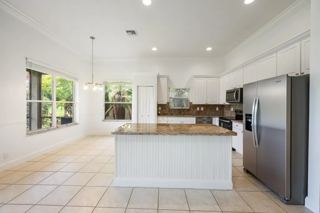 13850 Vía Vittoria Delray Beach FL 33446