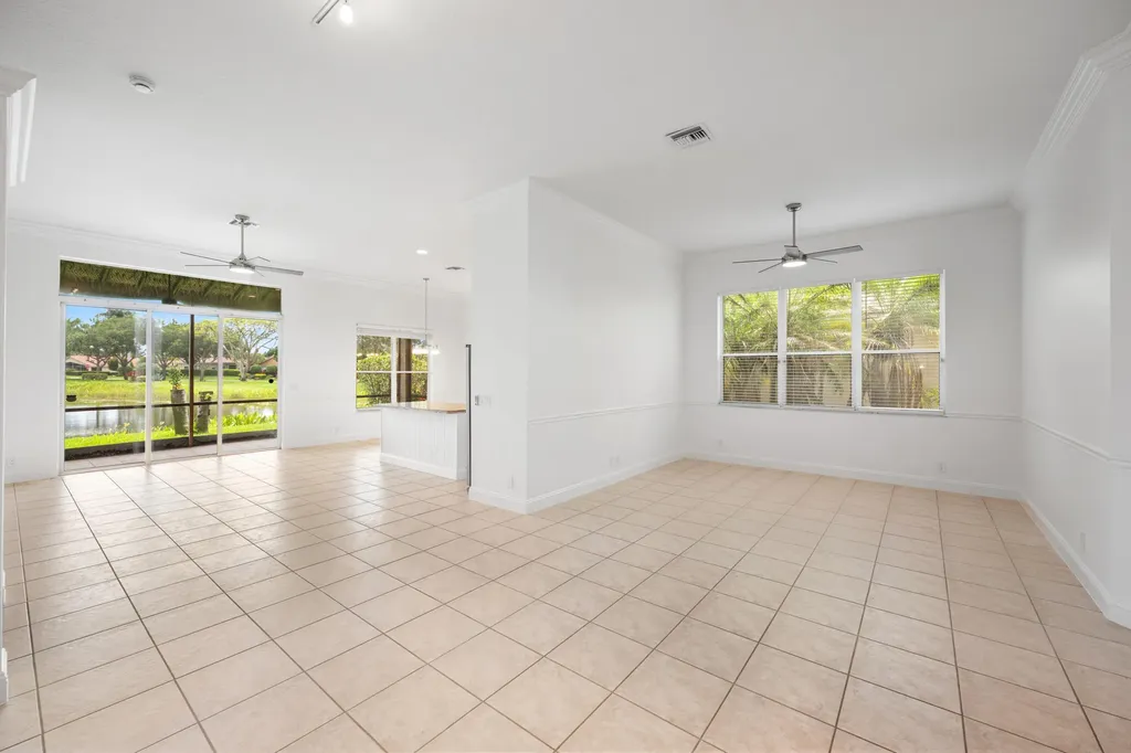 13850 Vía Vittoria Delray Beach FL 33446