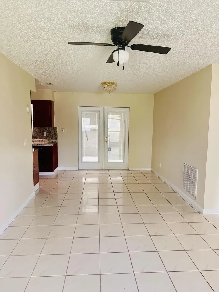 6245 Saxon Boulevard West Palm Beach FL 33417