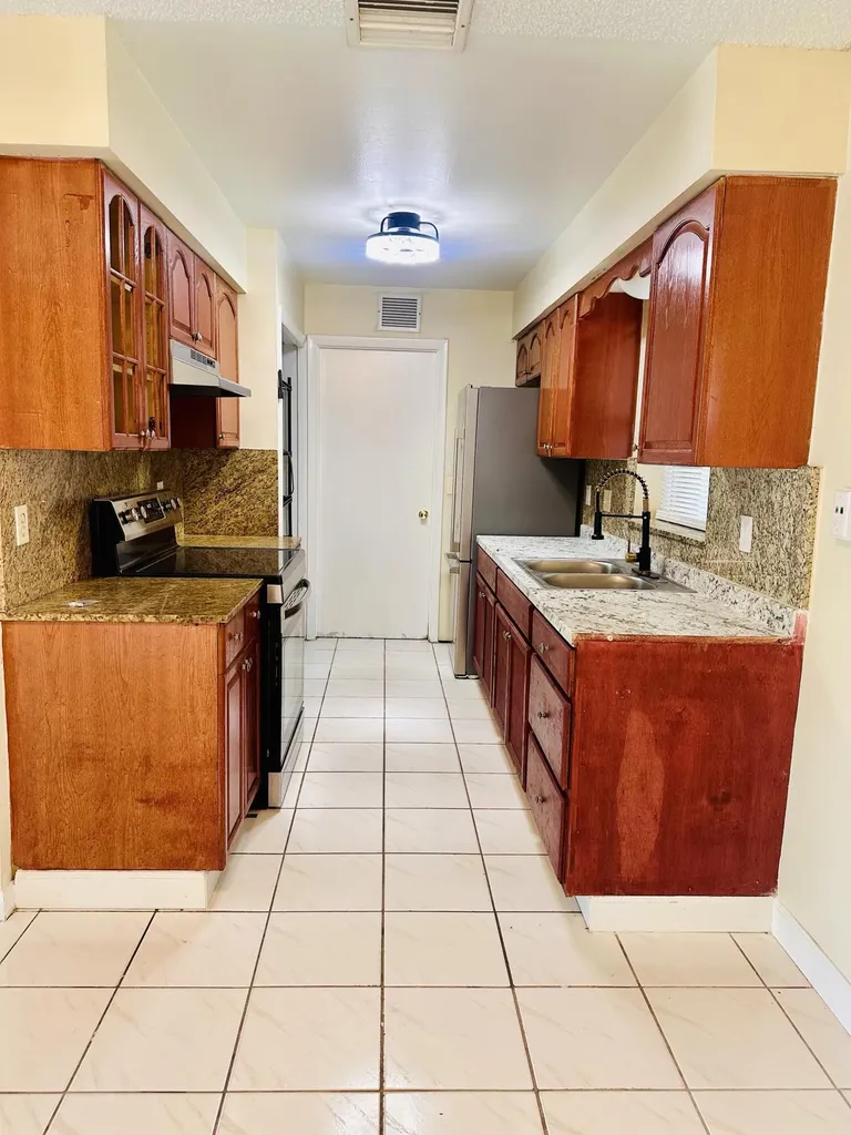 6245 Saxon Boulevard West Palm Beach FL 33417