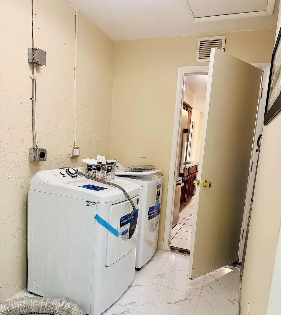 6245 Saxon Boulevard West Palm Beach FL 33417