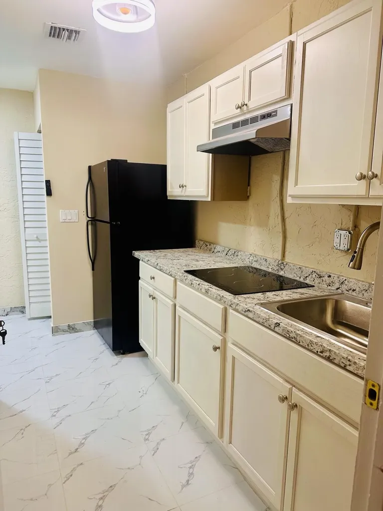 6245 Saxon Boulevard West Palm Beach FL 33417