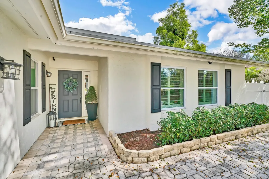3048 NW 25th Way Boca Raton FL 33434