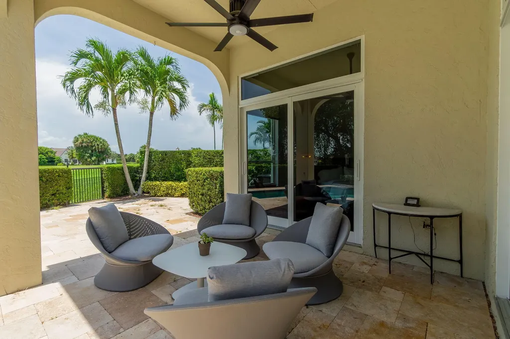 2402 Players Court Wellington FL 33414