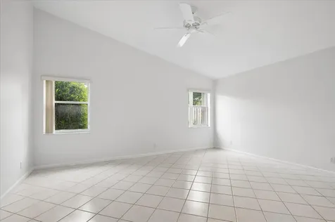 10884 Royal Caribbean Circle Boynton Beach FL 33437