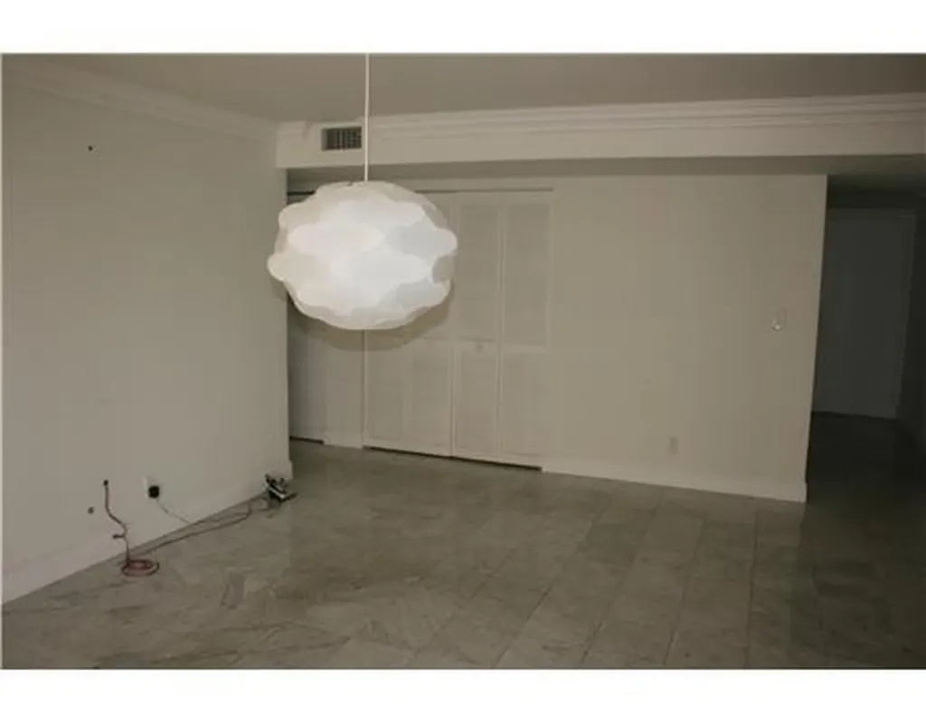 1915 Brickell Avenue Miami FL 33129