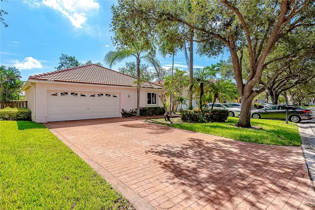 260 NW 101st Avenue Plantation FL 33324