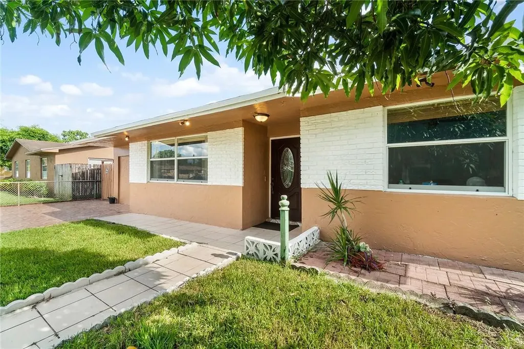 7510 Hope Street Hollywood FL 33024