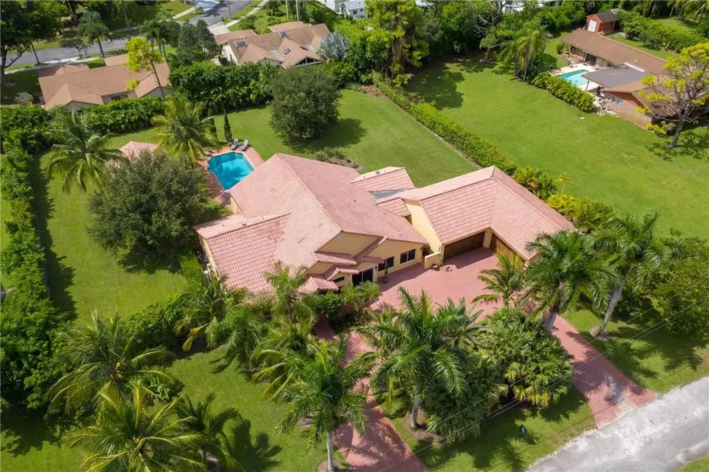 3792 Lone Pine Road Delray Beach FL 33445