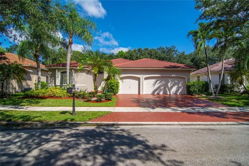 1459 Lantana Court Weston FL 33326