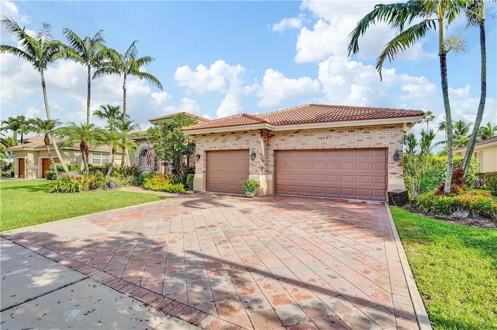 12941 Country Glen Drive Cooper City FL 33330