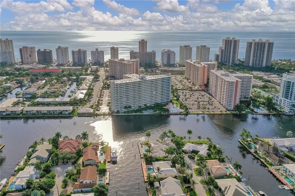 3200 NE 36th Street Fort Lauderdale FL 33308