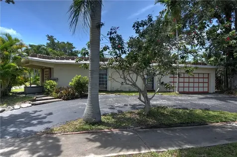 3300 N 41st Court Hollywood FL 33021
