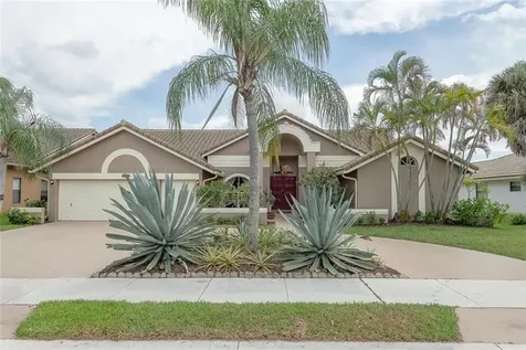 9678 N Springs Way Coral Springs FL 33076