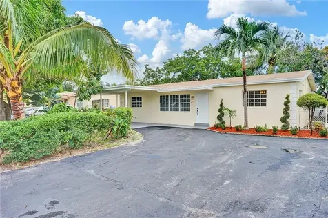 211 NE 25th Court Pompano Beach FL 33064