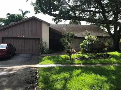 4928 SW 90th Avenue Cooper City FL 33328