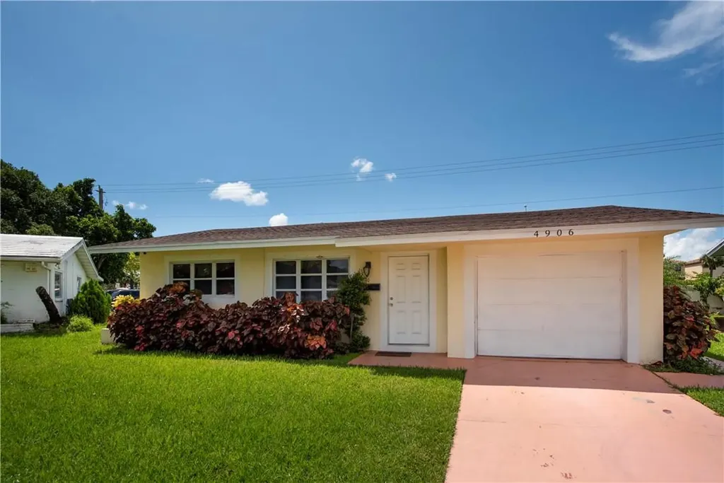 4906 NW 56th Court Tamarac FL 33319
