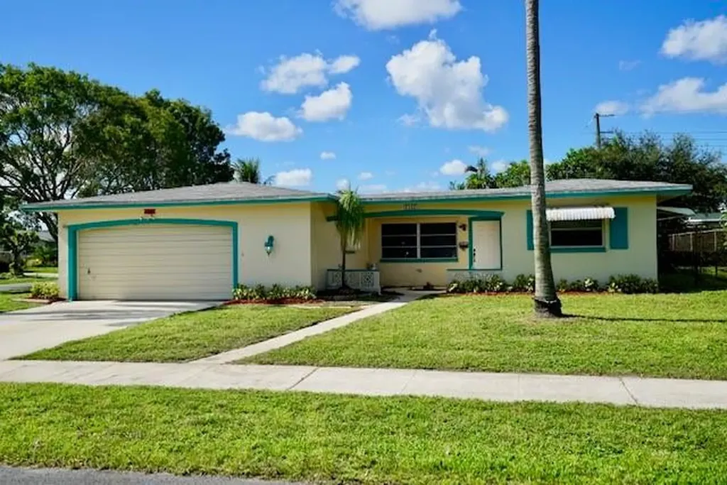 7537 Grant Court Hollywood FL 33024