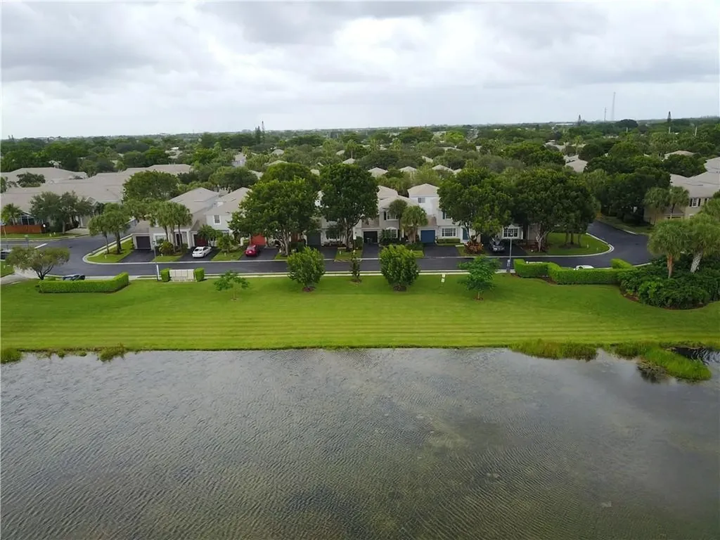 9477 Plum Harbor Circle Tamarac FL 33321