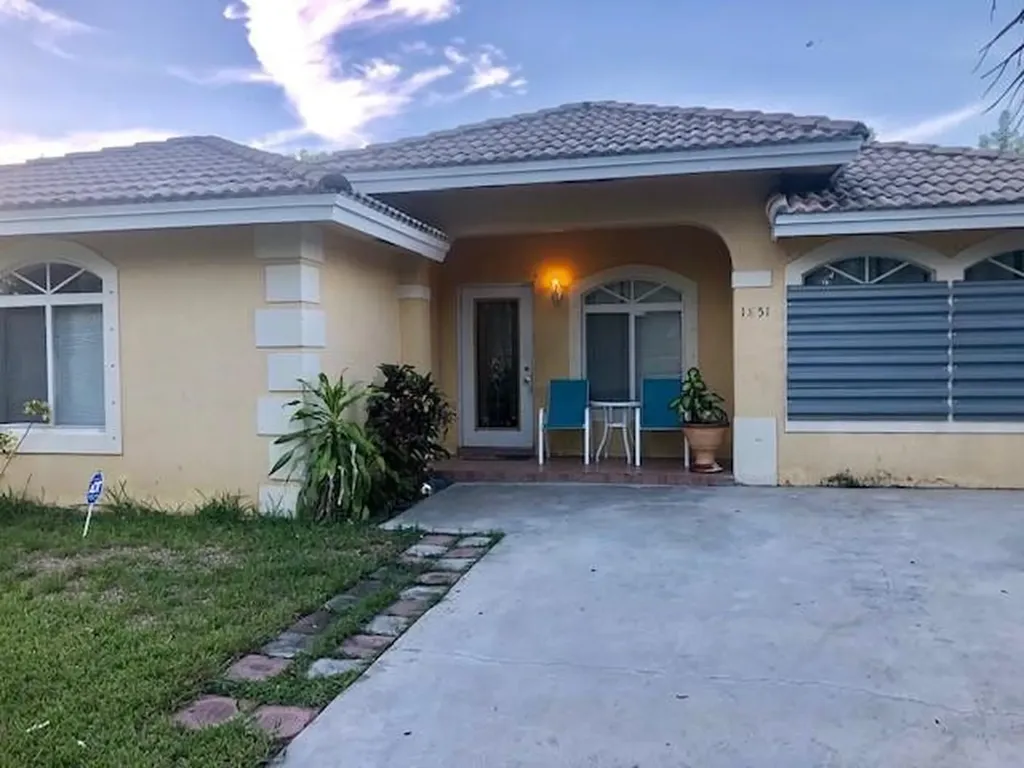 1851 NW 206th Street Miami Gardens FL 33056