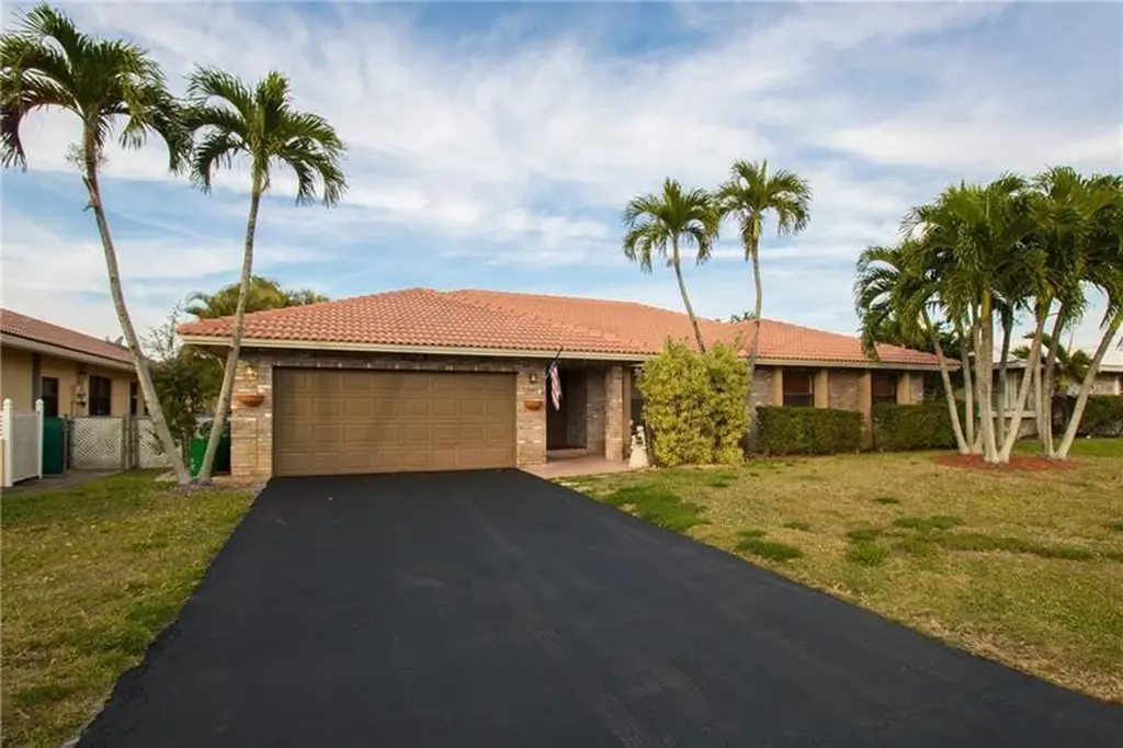 6601 NW 52nd Street Coral Springs FL 33067