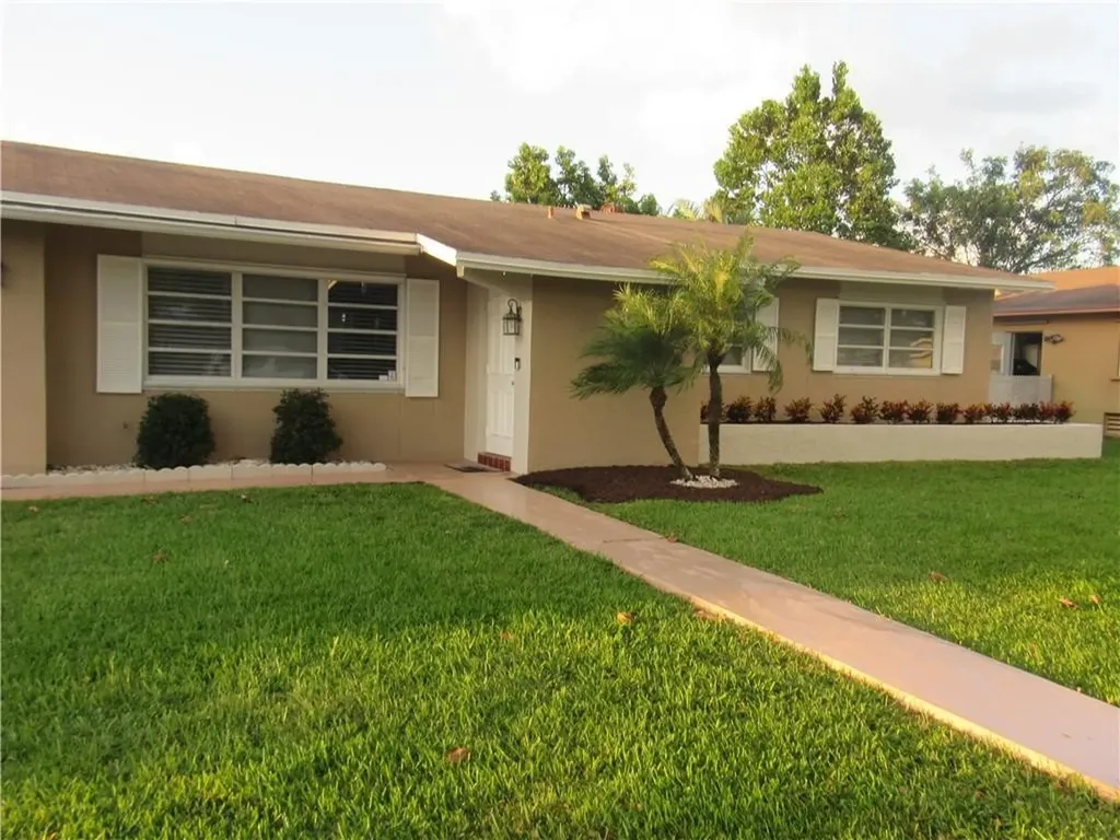 10421 NW 22nd Street Pembroke Pines FL 33026
