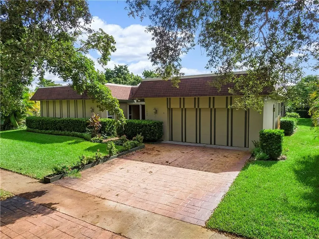 1640 SW 67th Avenue Plantation FL 33317