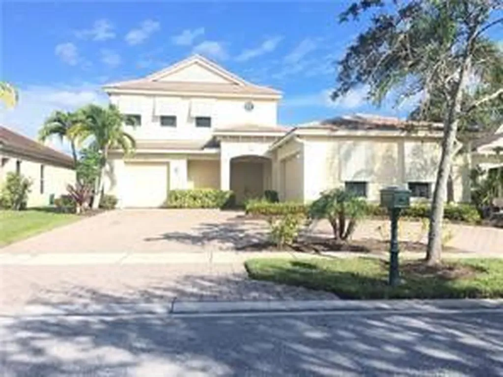 9001 New Hope Court Royal Palm Beach FL 33411