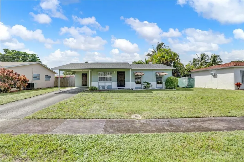 414 SW 79th Terrace North Lauderdale FL 33068