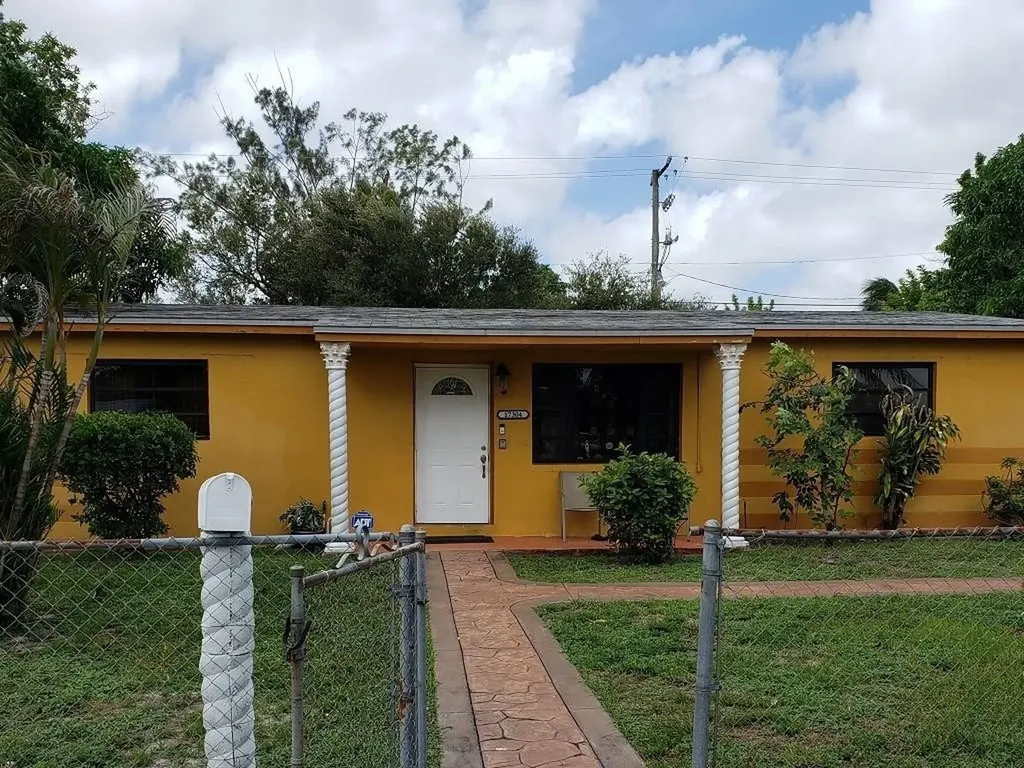 17304 NW 24th Place Miami Gardens FL 33056