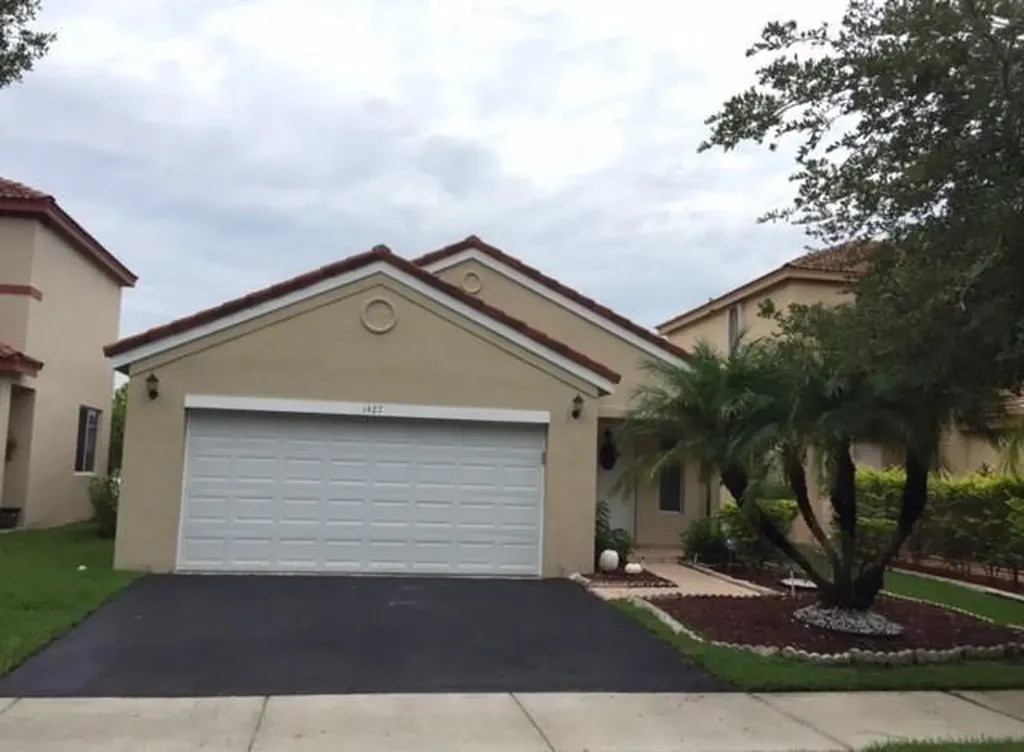 1427 Presidio Drive Weston FL 33327