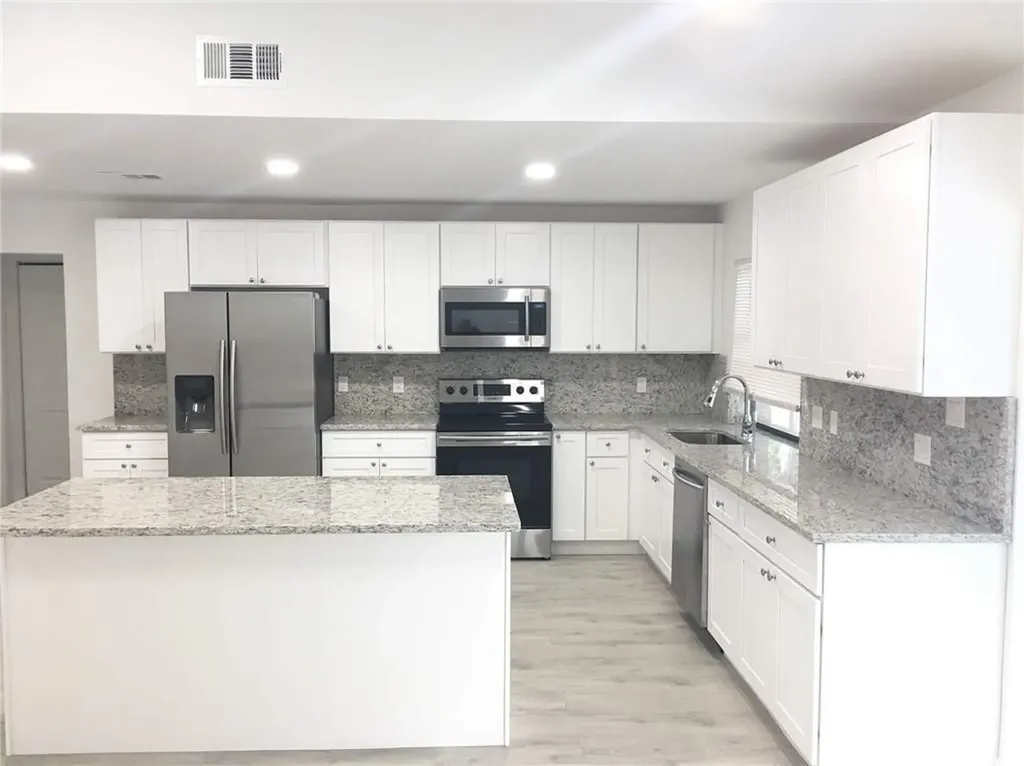 2049 SW Tropical Terrace Port St Lucie FL 34953