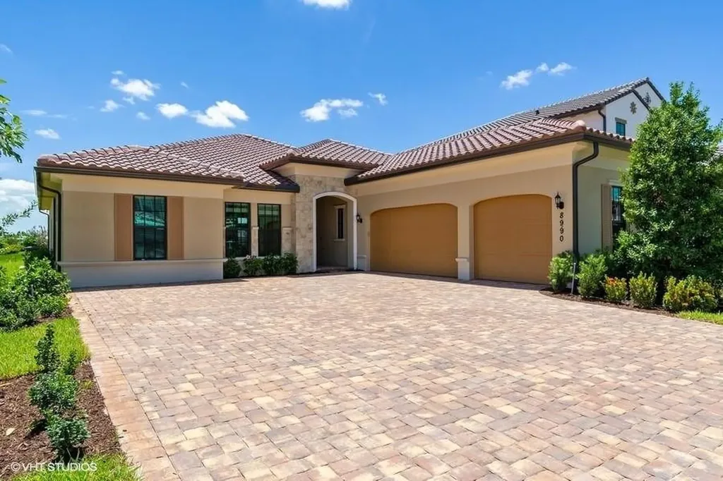 8990 Parkland Bay Drive Parkland FL 33076