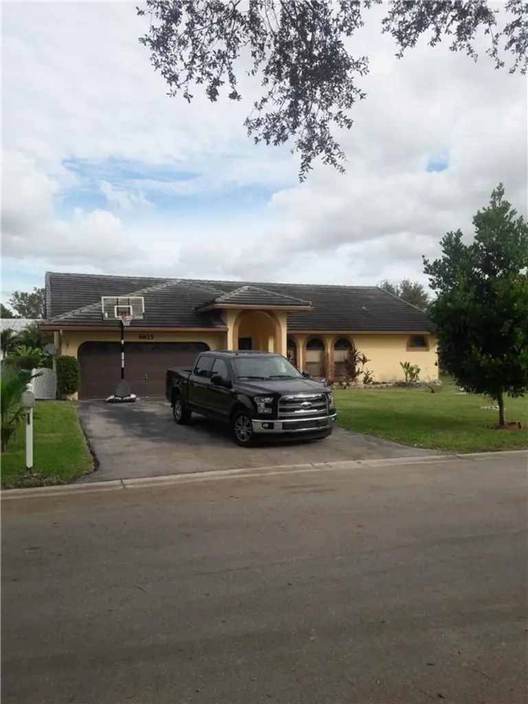 8825 NW 45th Street Coral Springs FL 33065