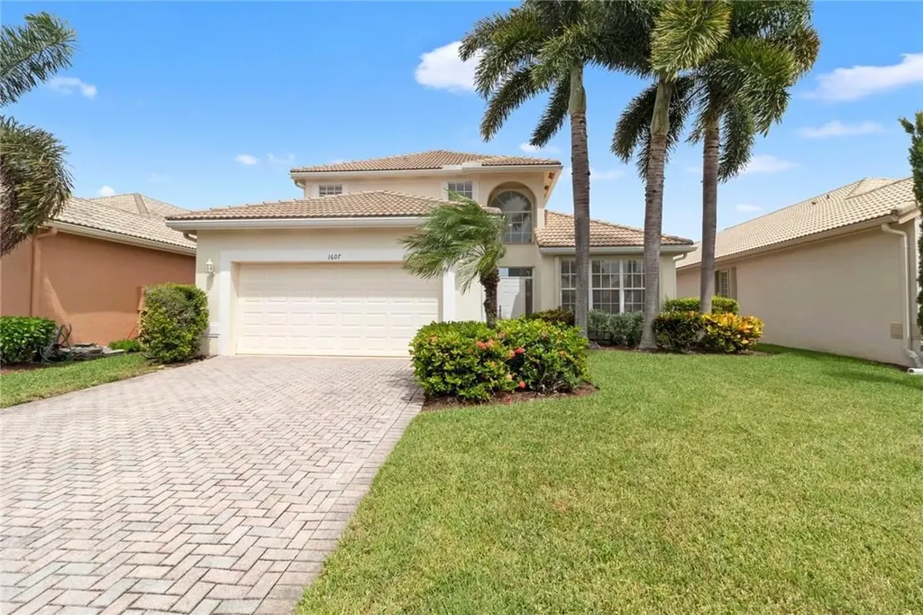 1607 SE Shelburnie Way Port St Lucie FL 34952