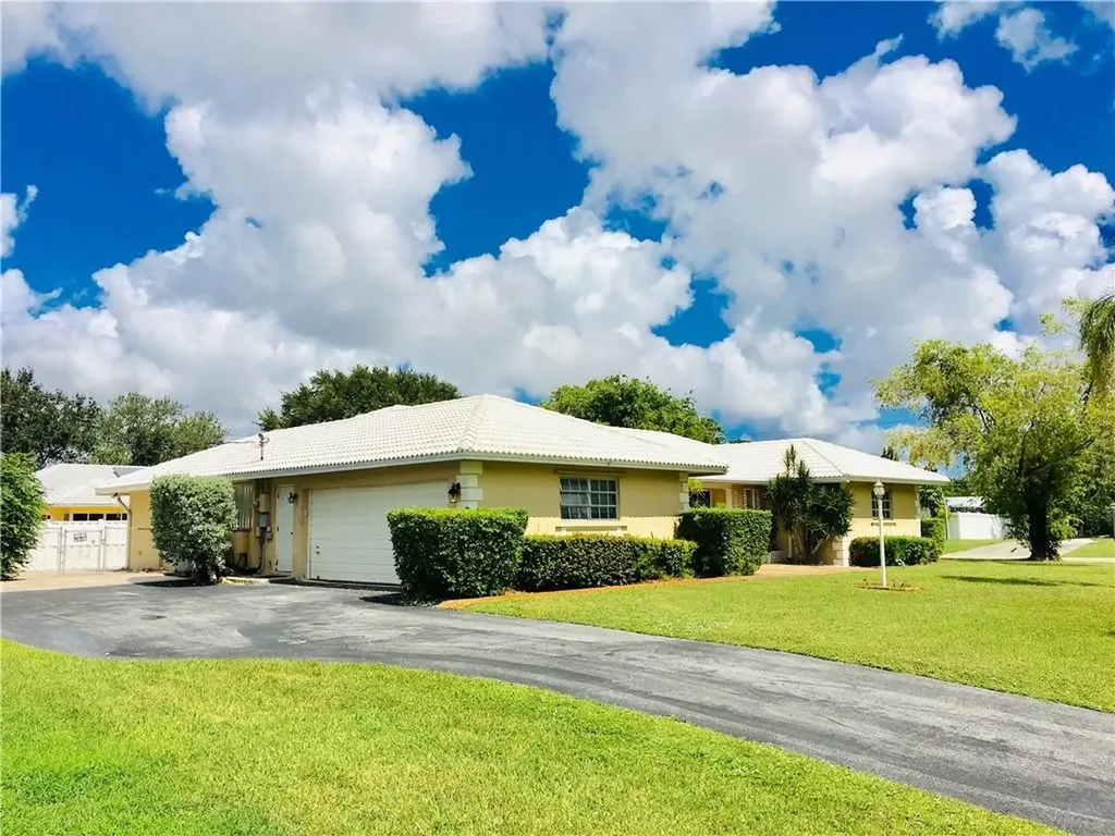 8205 NW 36th Street Coral Springs FL 33065
