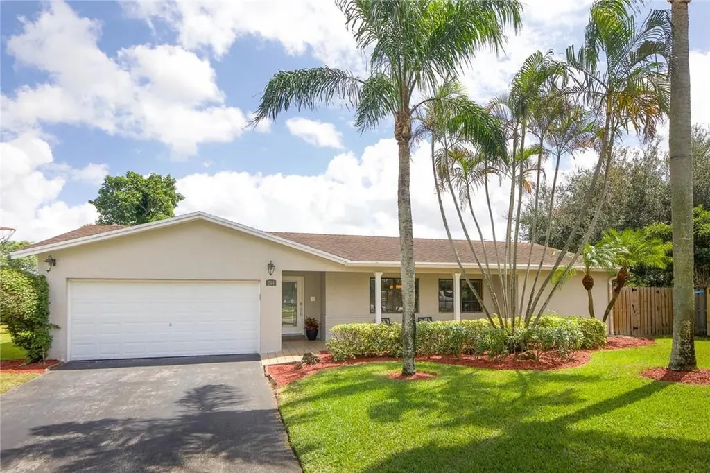 244 NW 102nd Terrace Plantation FL 33324